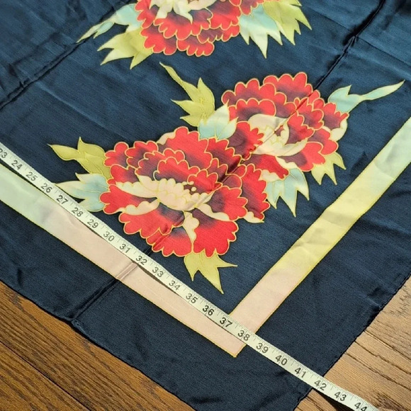 100% Silk Floral Scarf with Butterflies - Picture 2 of 3